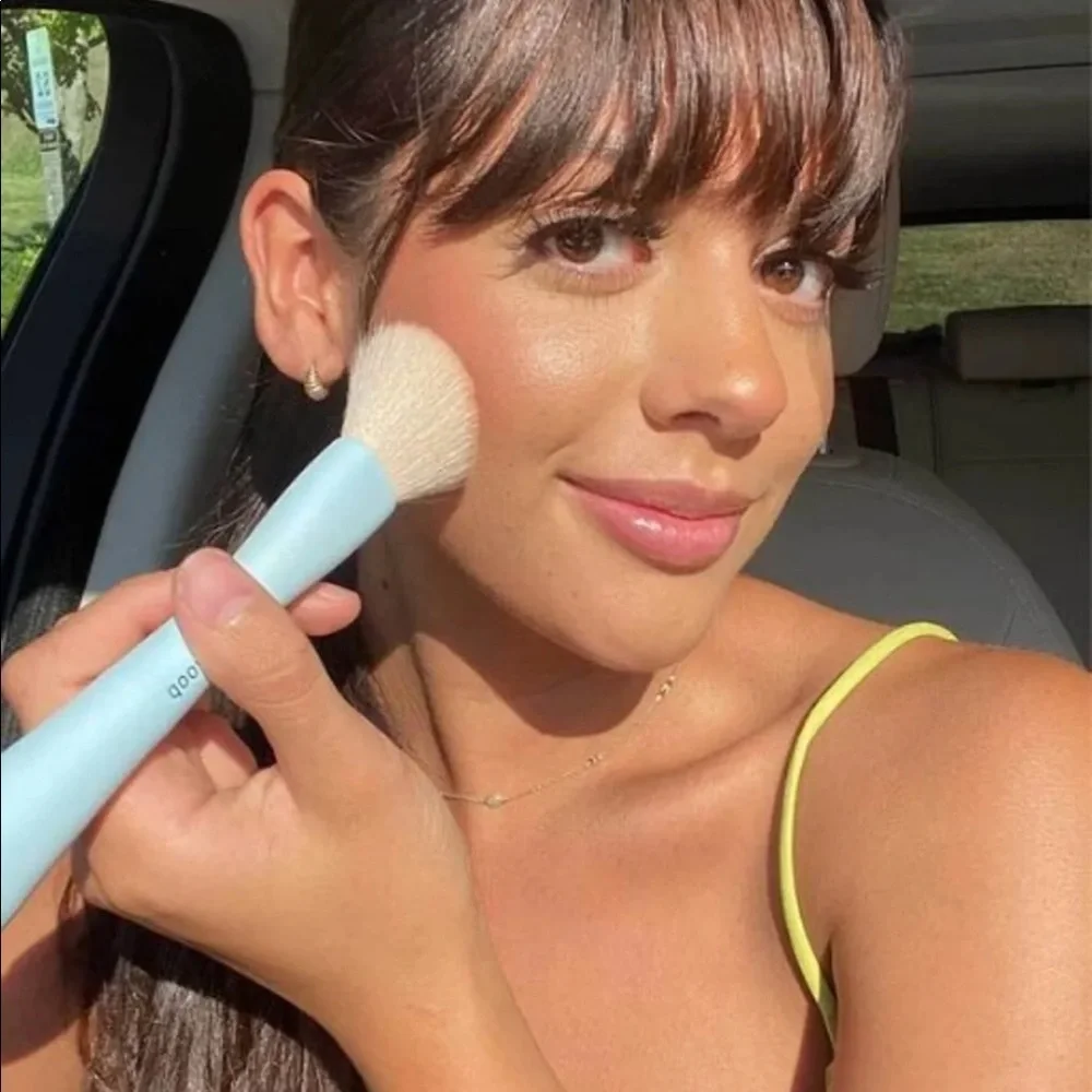 ALLEYOOP Multi-tasker 4 in 1 Makeup Brush